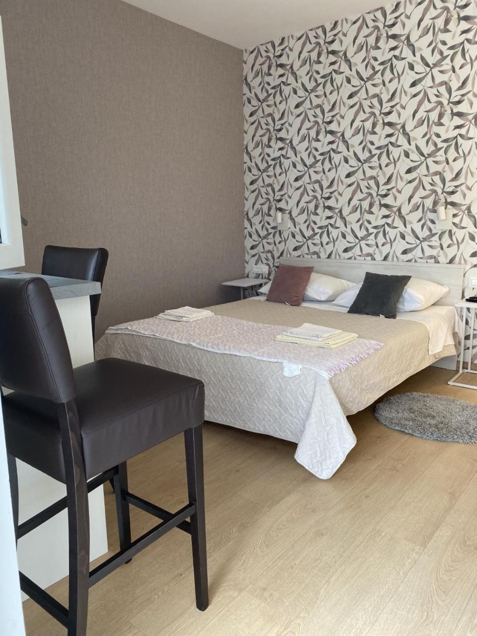 Studio Apartments With Terrace Near Sea - Angela'S Apartments Zadar Zimmer foto